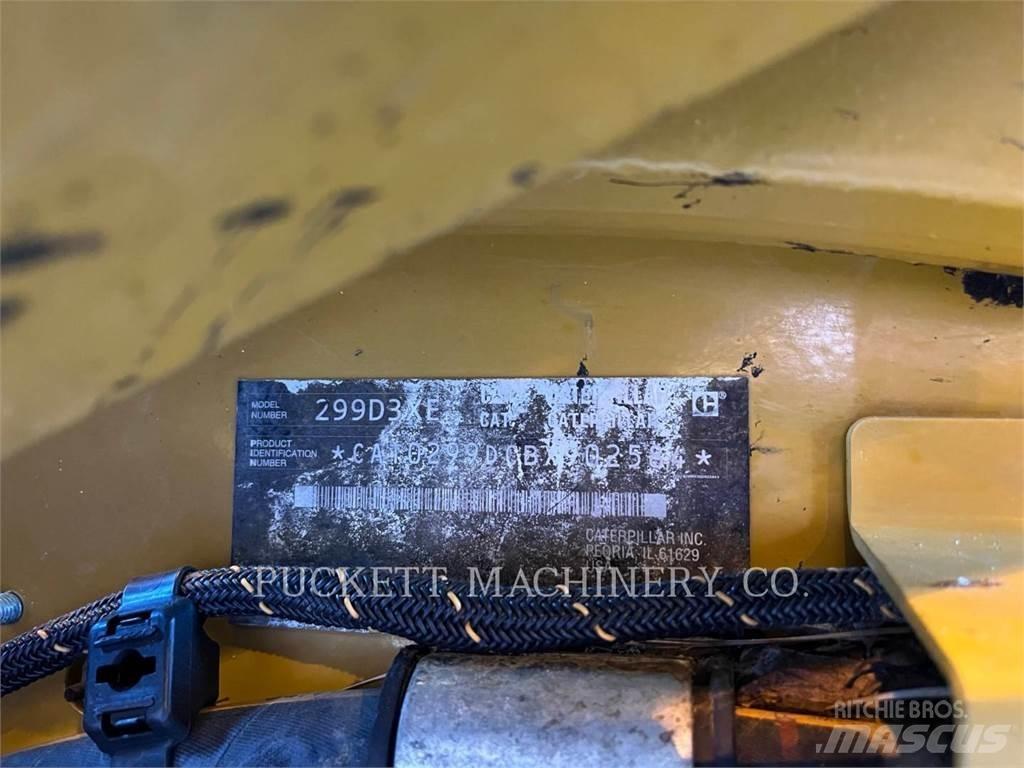 CAT 299D3XE Гусеничні вантажники