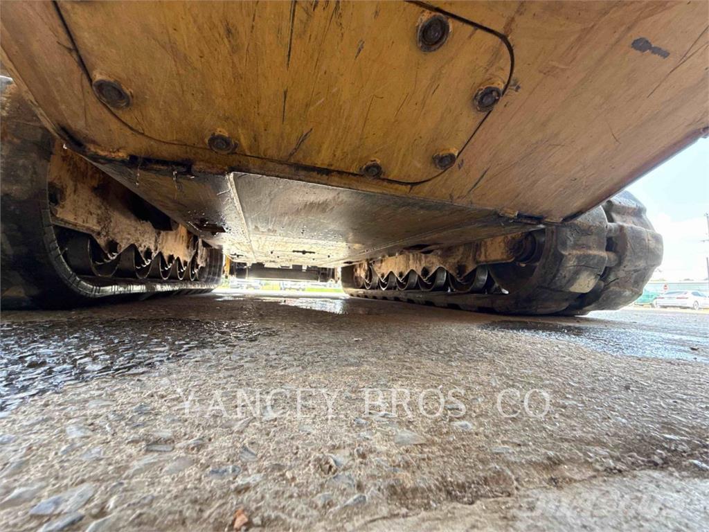 CAT 299D3XE Гусеничні бульдозери