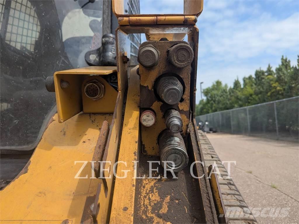 CAT 299D3XE Гусеничні вантажники