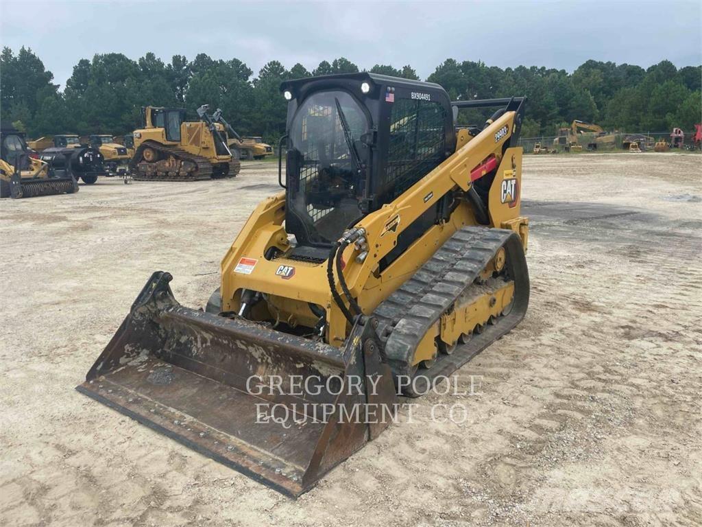 CAT 299D3XE Гусеничні вантажники