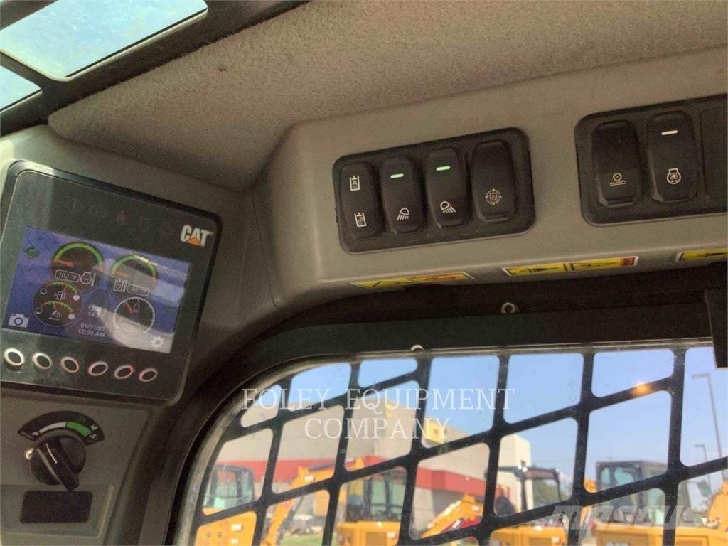 CAT 299D3XE Міні-навантажувачі