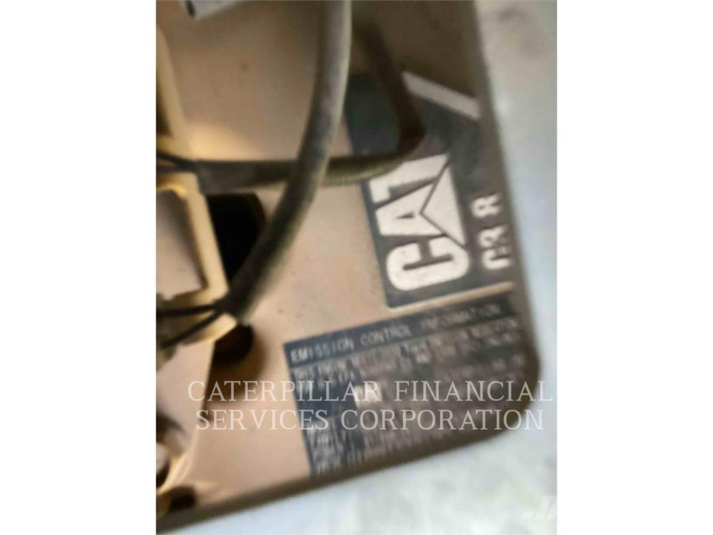 CAT 299D3XE Гусеничні вантажники