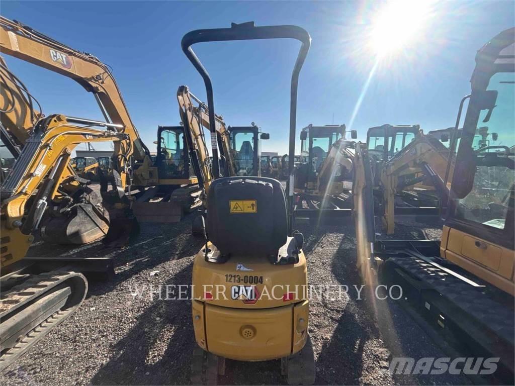 CAT 300.9D Гусеничні екскаватори