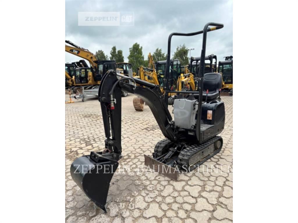 CAT 300.9D Гусеничні екскаватори