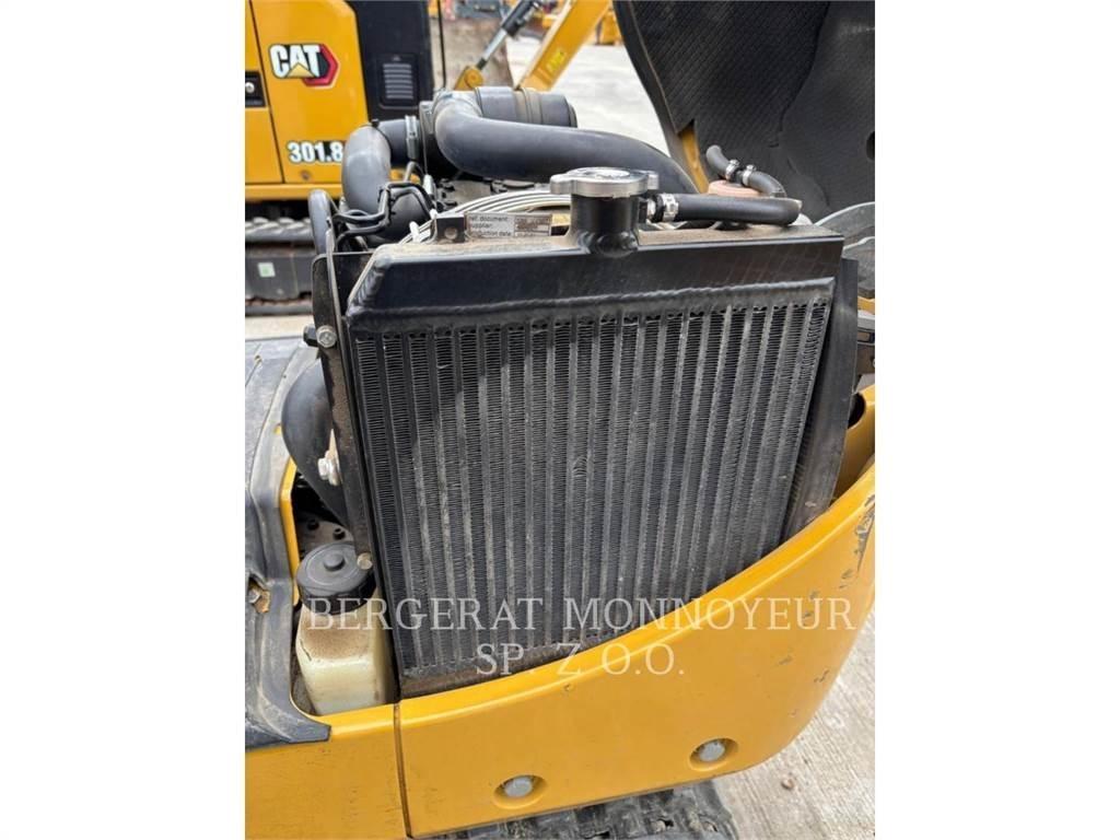 CAT 300.9D Гусеничні екскаватори