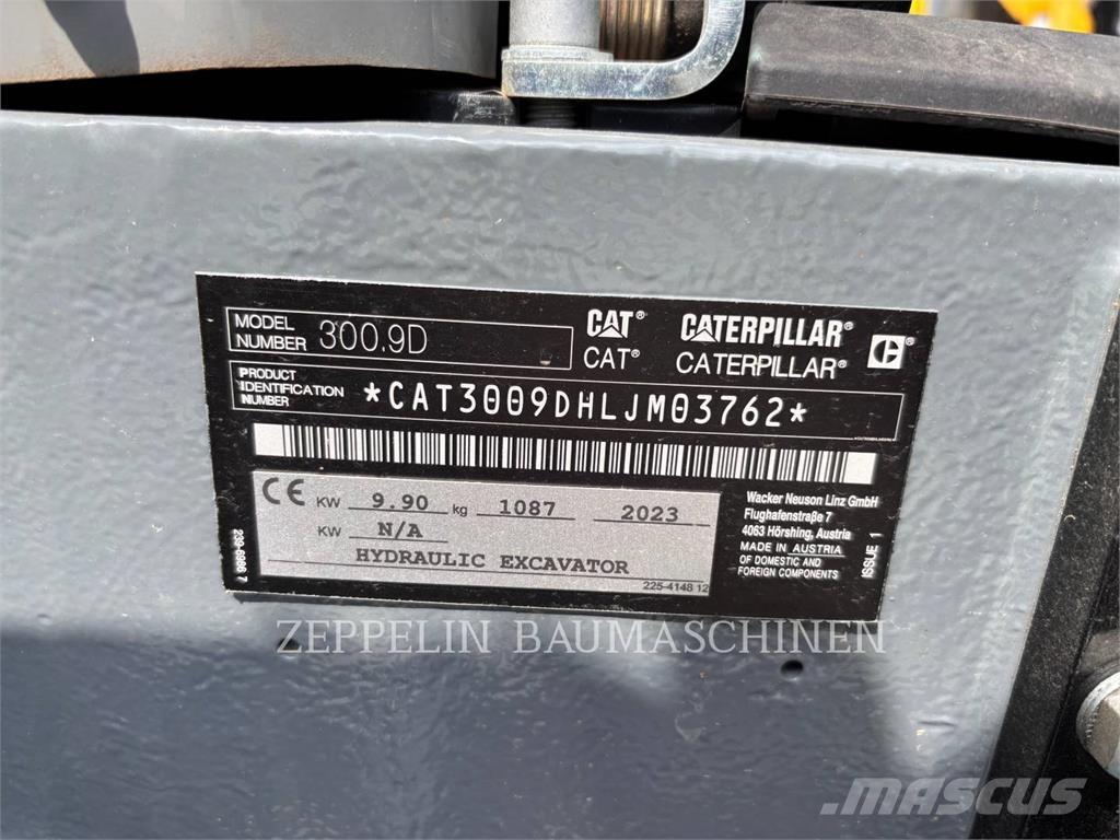 CAT 300.9D Гусеничні екскаватори