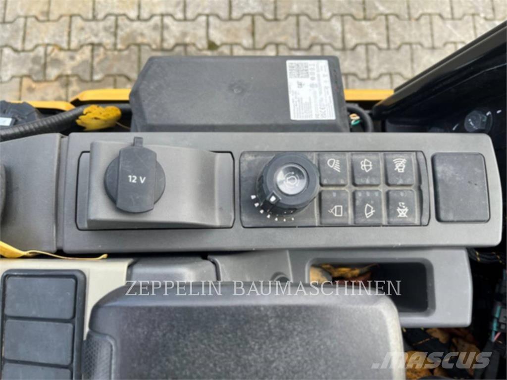 CAT 301.5-05A Гусеничні екскаватори