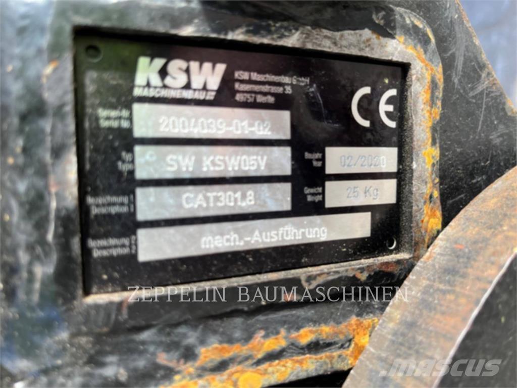 CAT 301.6-05A Гусеничні екскаватори