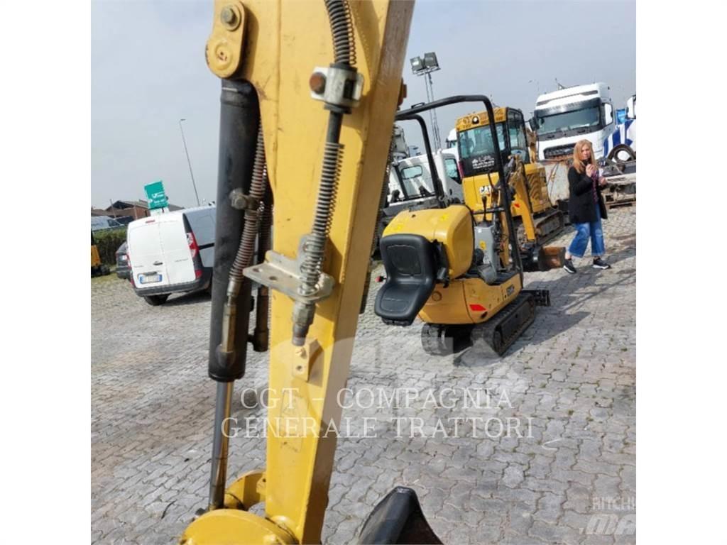 CAT 301.7 Гусеничні екскаватори