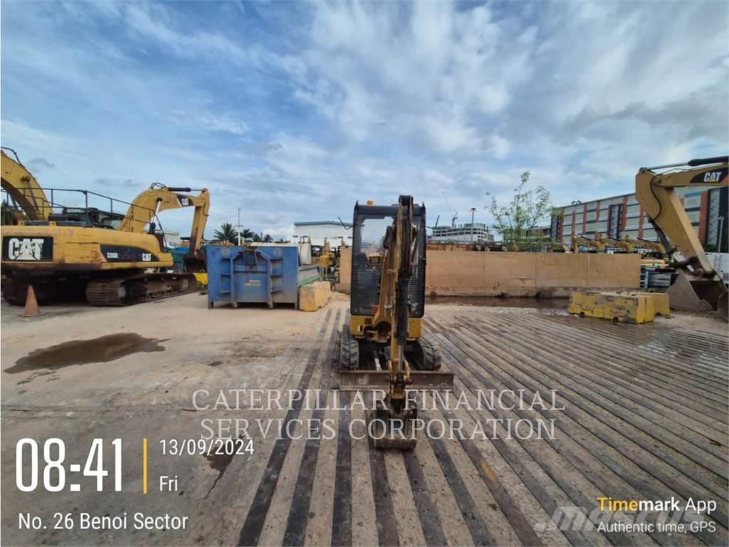 CAT 301.7-05CR Гусеничні екскаватори