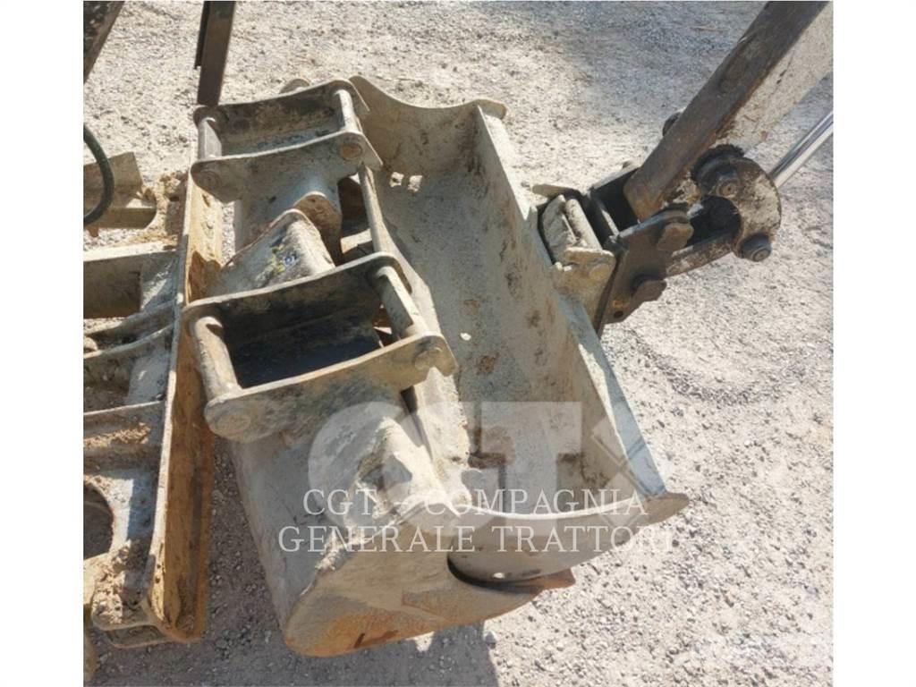 CAT 301.7D Гусеничні екскаватори