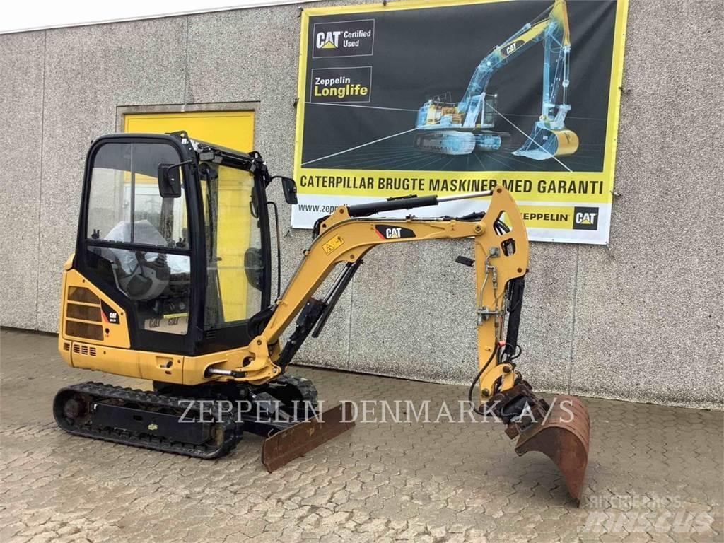CAT 301.7D Гусеничні екскаватори