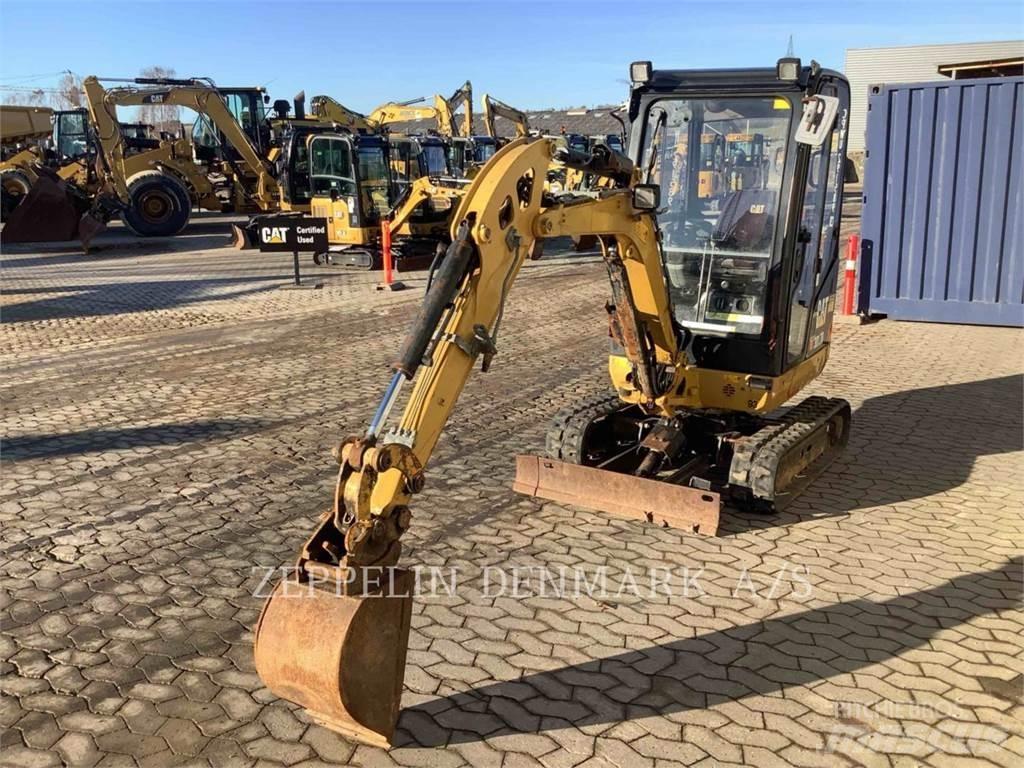 CAT 301.7D Гусеничні екскаватори