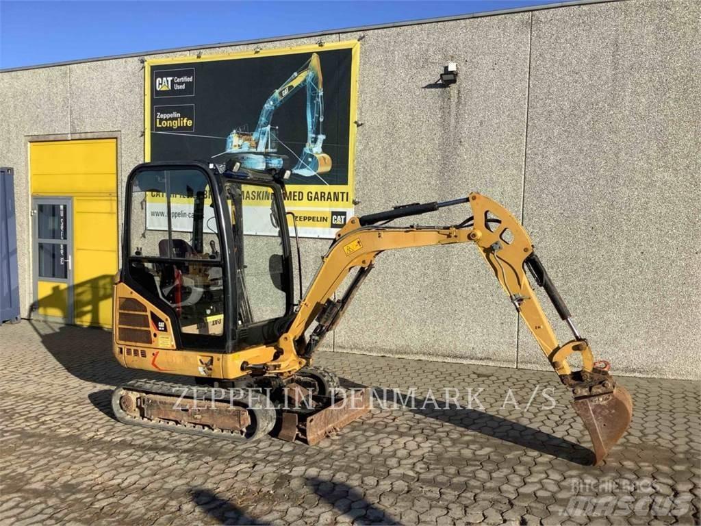 CAT 301.7D Гусеничні екскаватори
