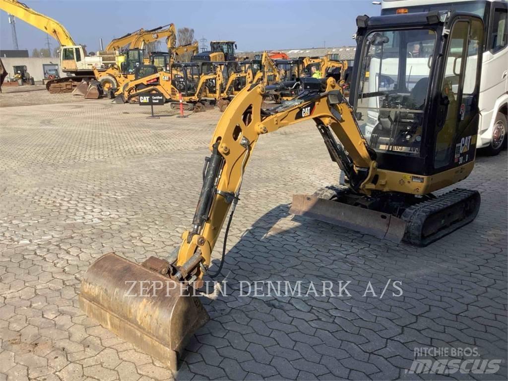 CAT 301.7D Гусеничні екскаватори