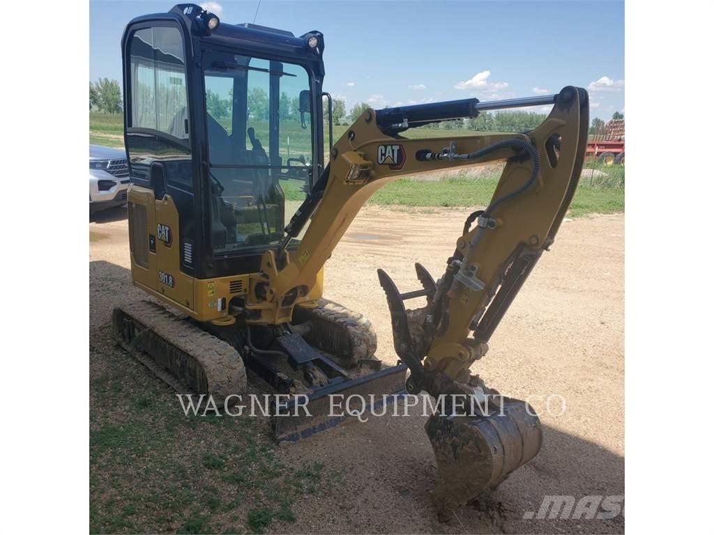 CAT 301.8 Гусеничні екскаватори