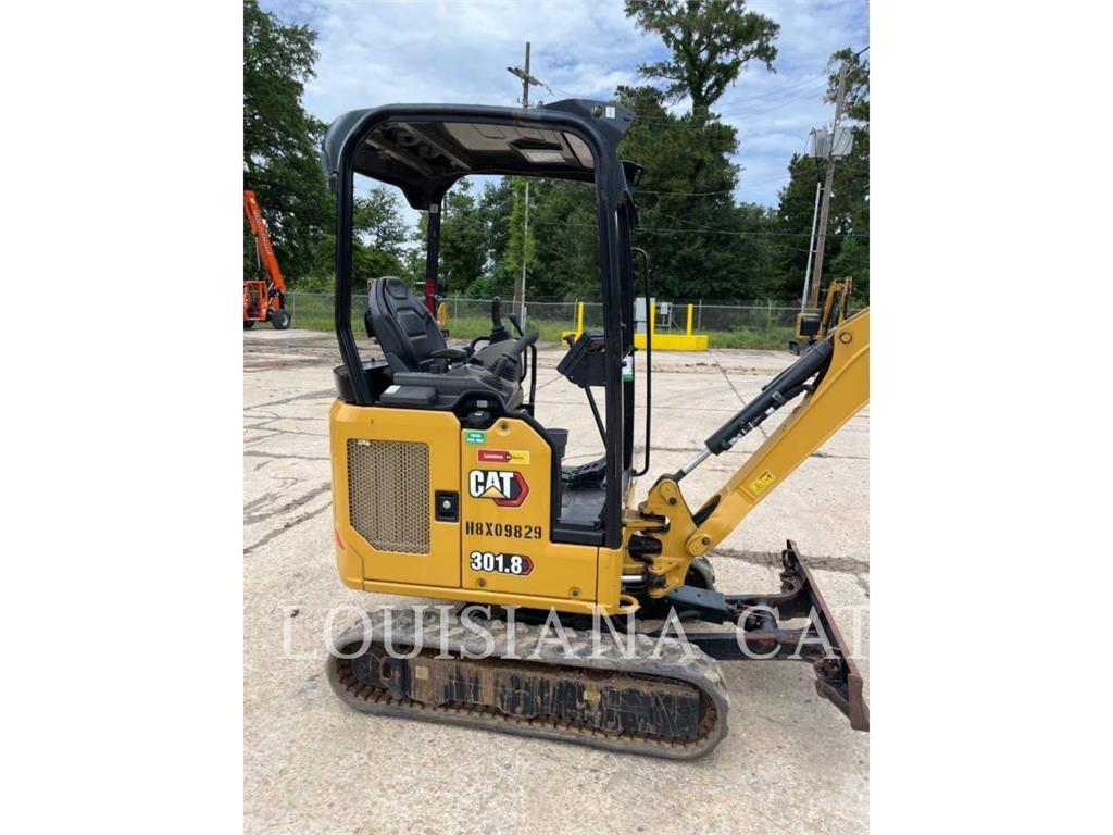 CAT 301.8 Гусеничні екскаватори