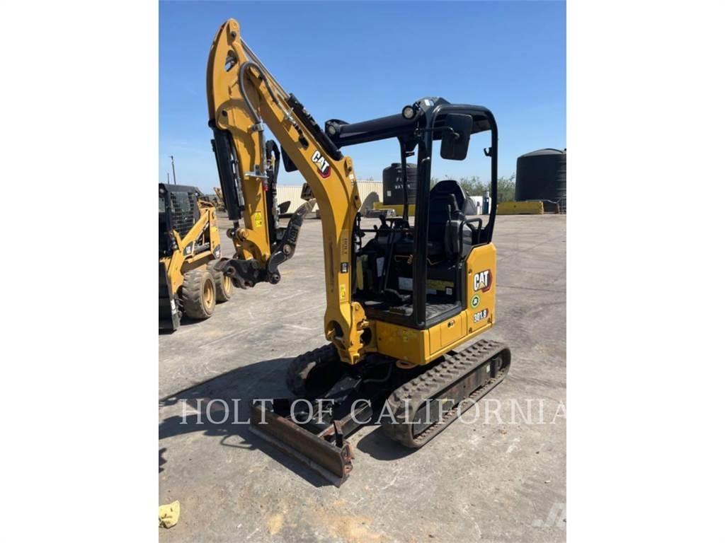 CAT 301.8 Гусеничні екскаватори