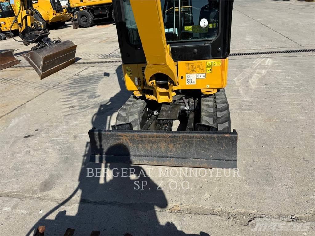 CAT 301.8 Гусеничні екскаватори
