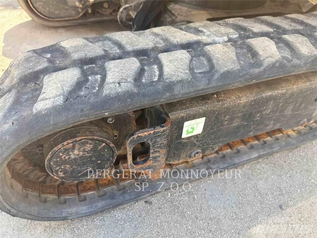 CAT 301.8 Гусеничні екскаватори