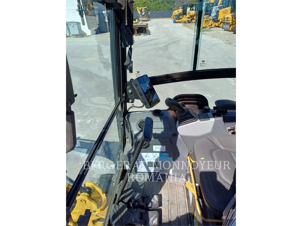 CAT 301.8-05 Гусеничні екскаватори