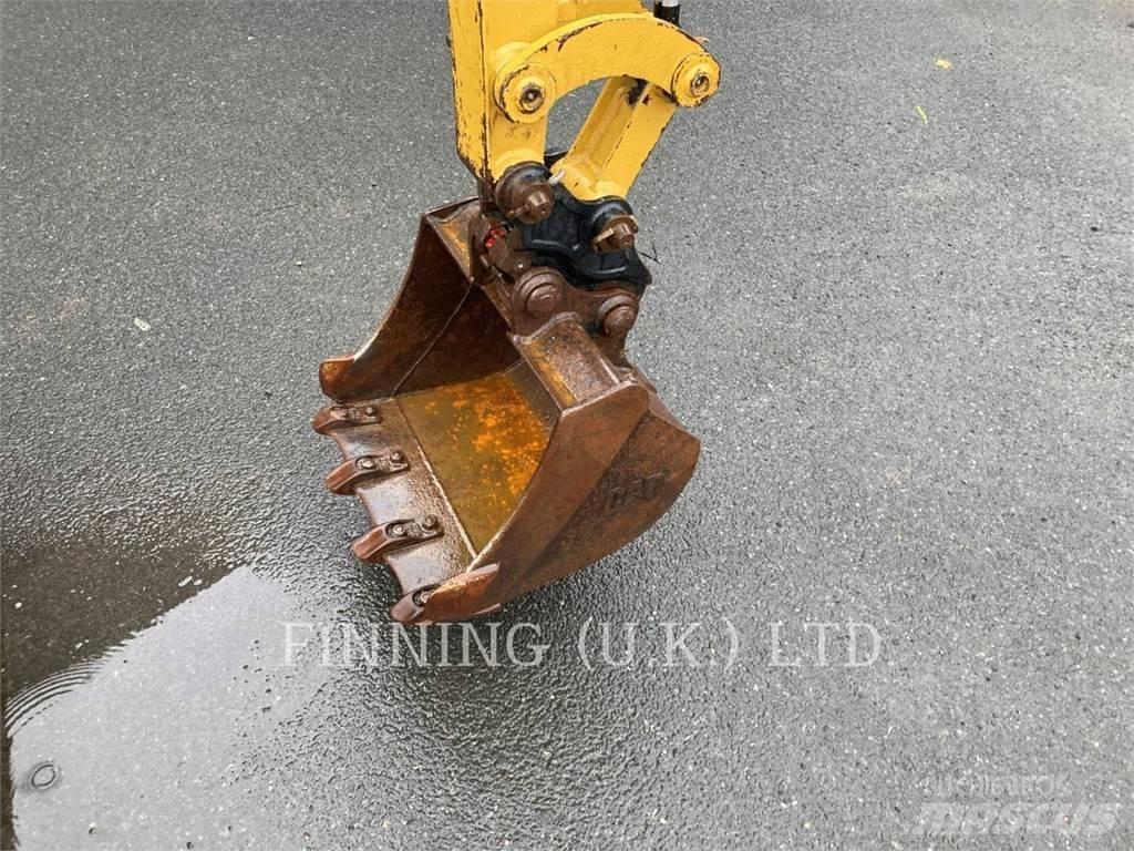 CAT 301.8-05A Гусеничні екскаватори