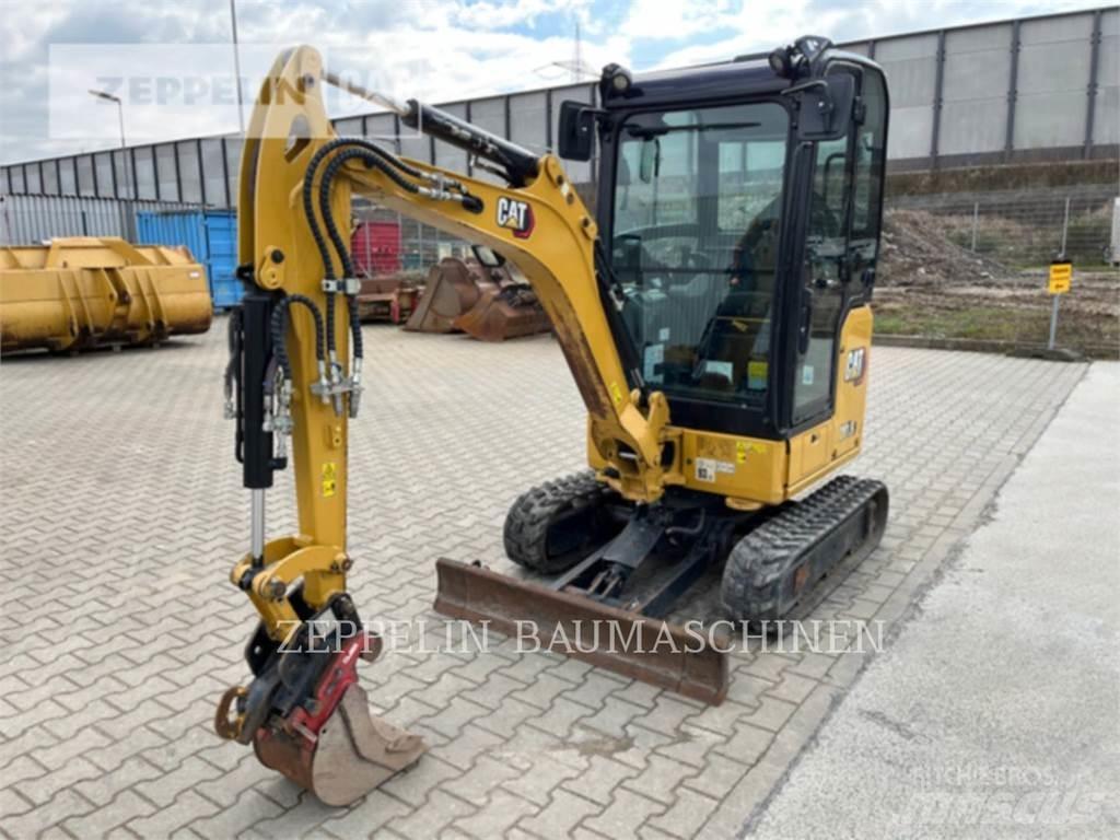 CAT 301.8-05A Гусеничні екскаватори