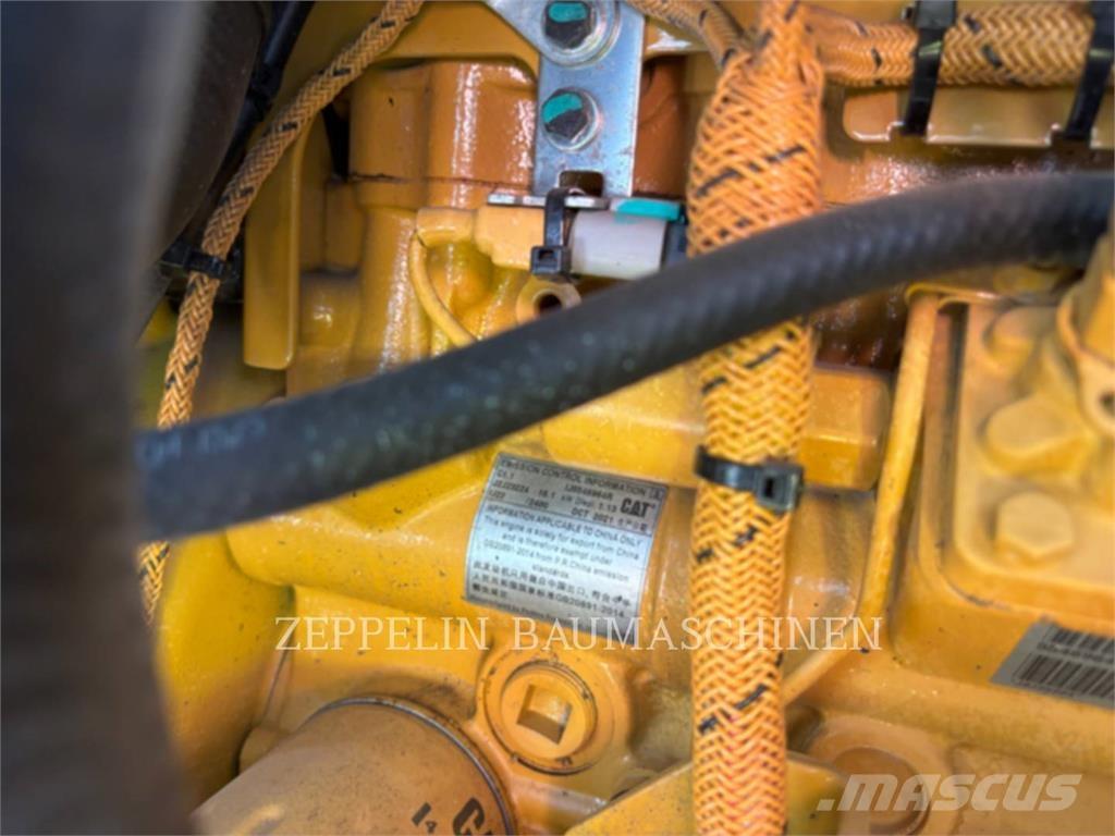 CAT 301.8-05A Гусеничні екскаватори