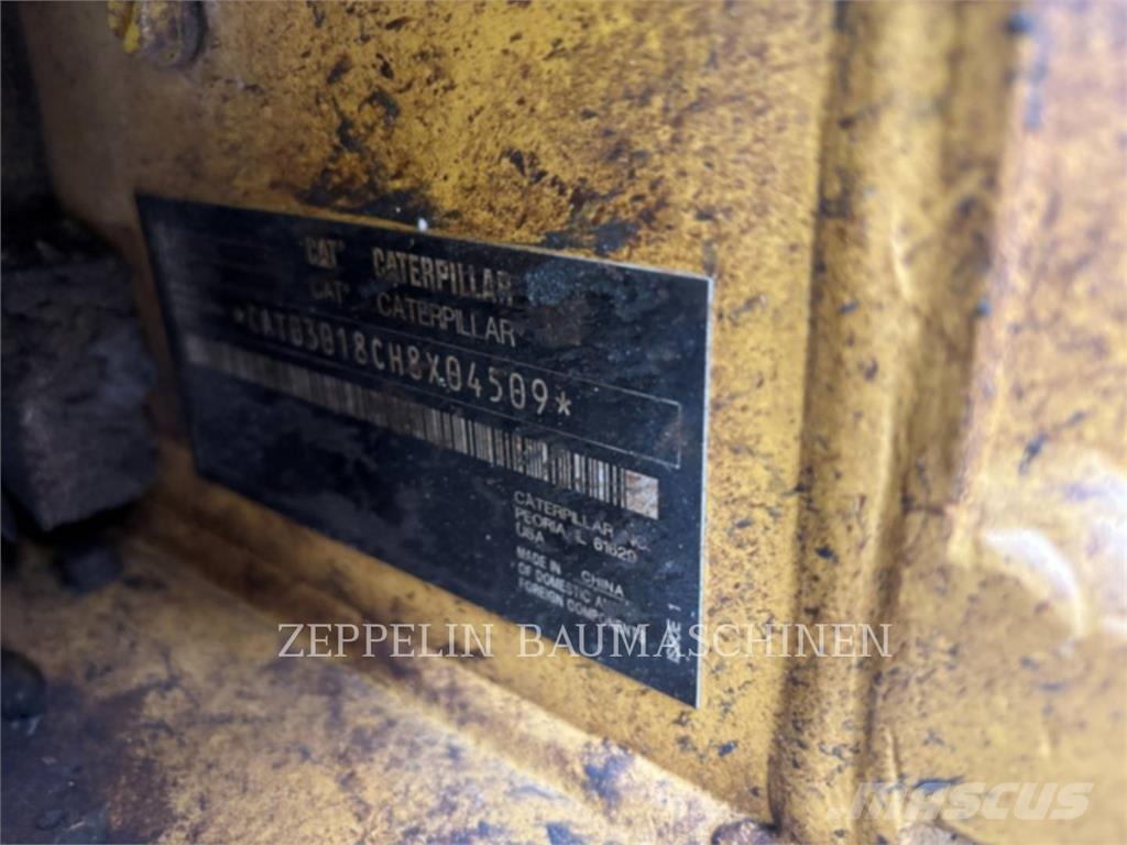 CAT 301.8-05A Гусеничні екскаватори