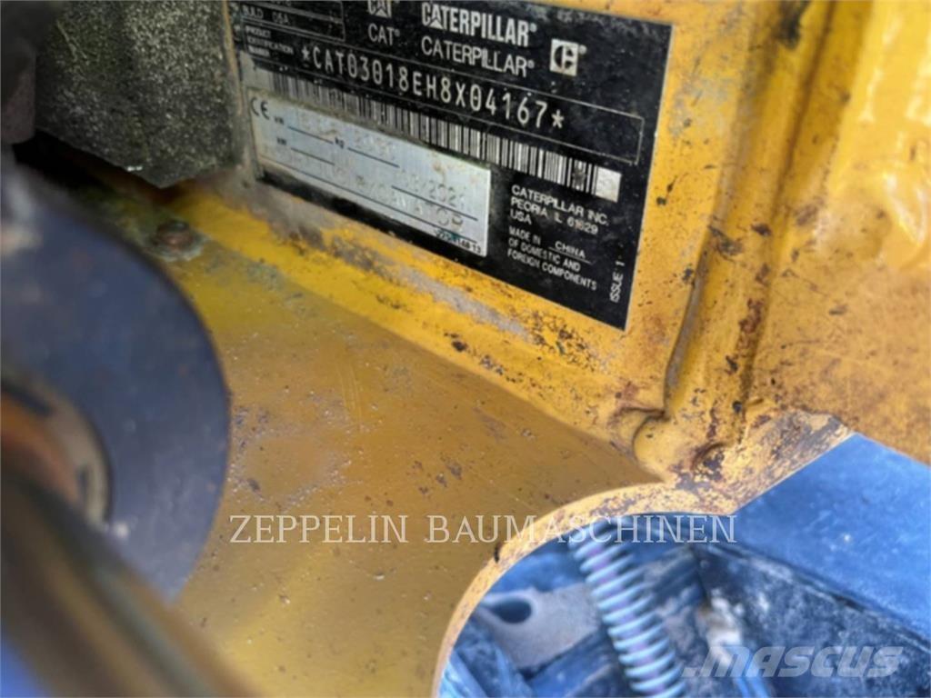 CAT 301.8-05A Гусеничні екскаватори