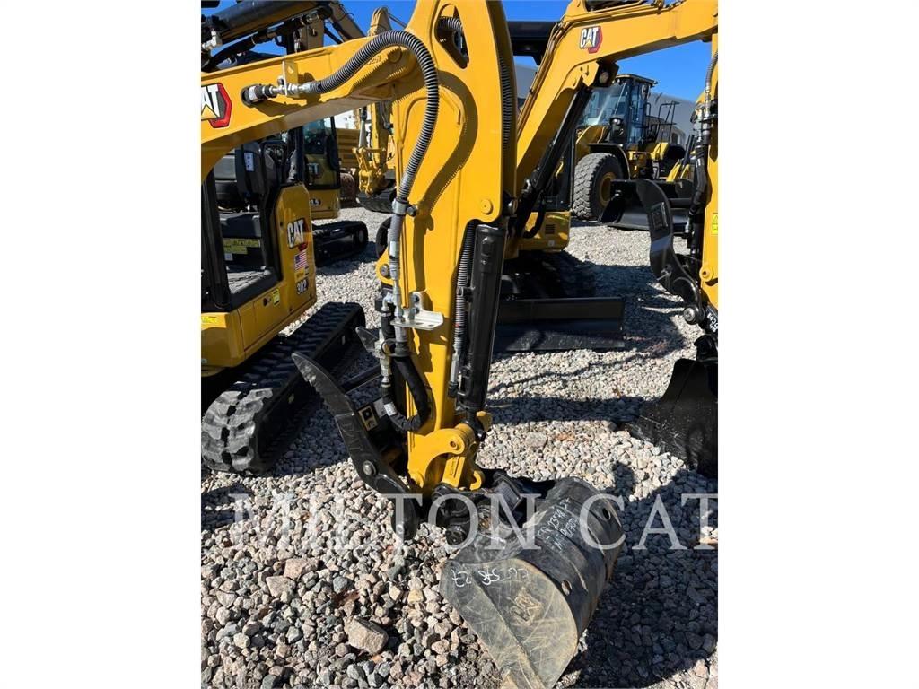 CAT 302 Гусеничні екскаватори