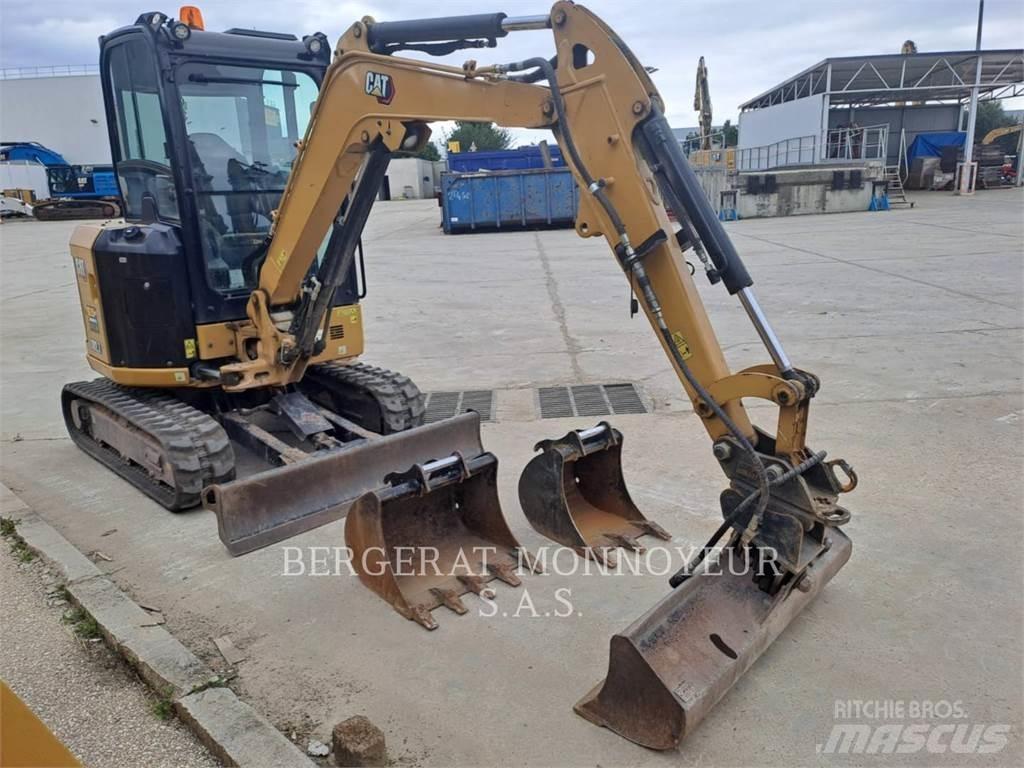 CAT 302.7 Гусеничні екскаватори