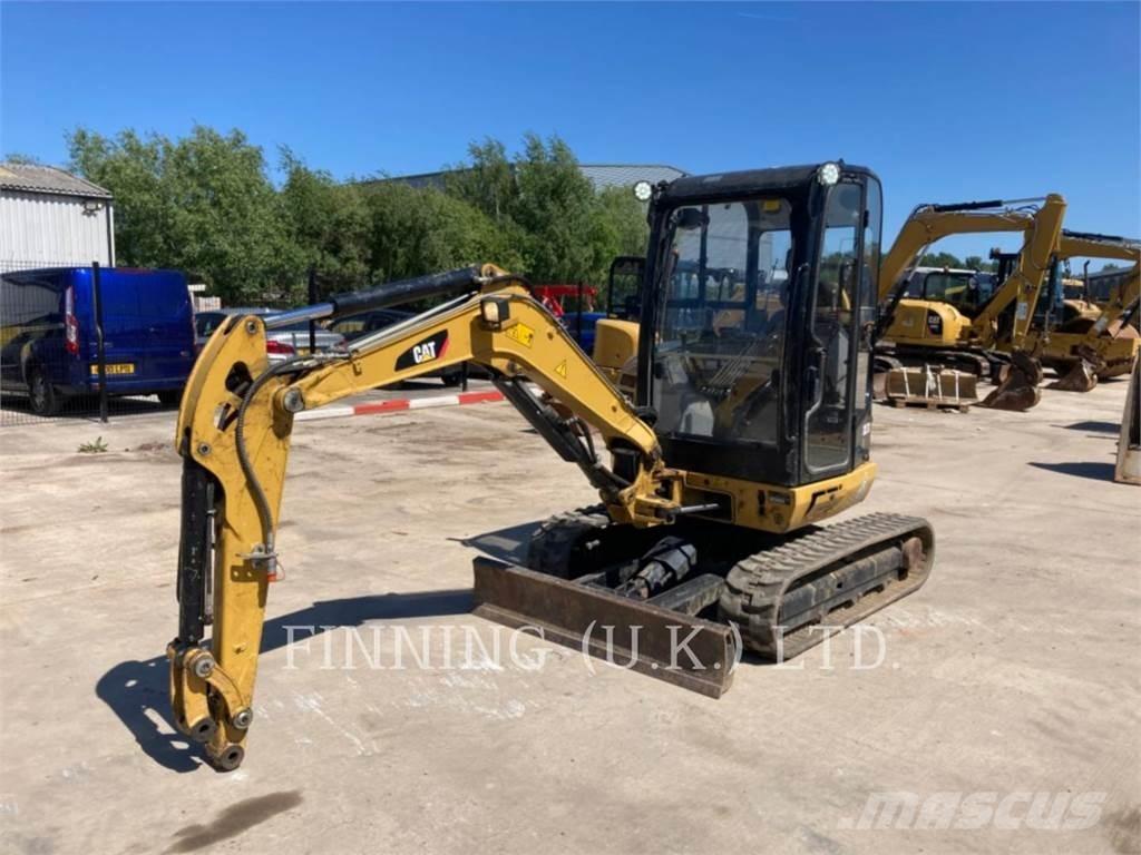 CAT 302.7D CAB Гусеничні екскаватори