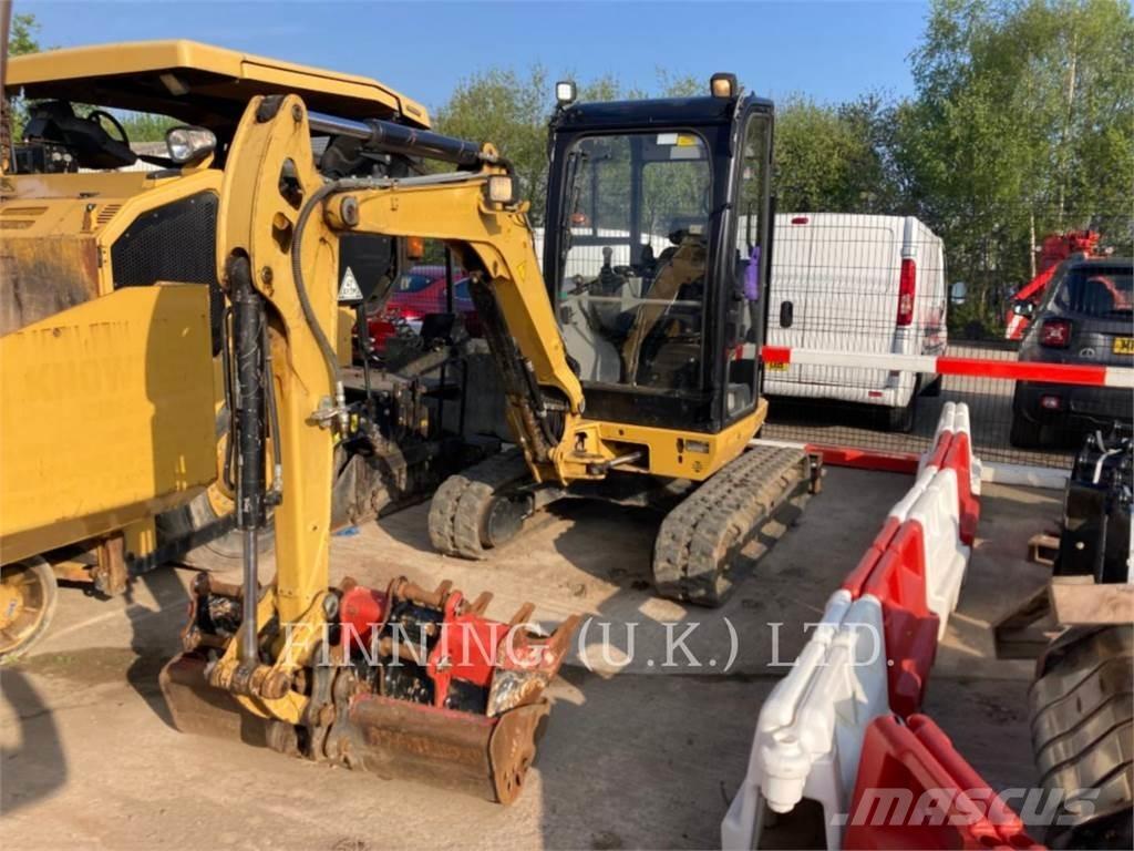 CAT 302.7D CAB Гусеничні екскаватори