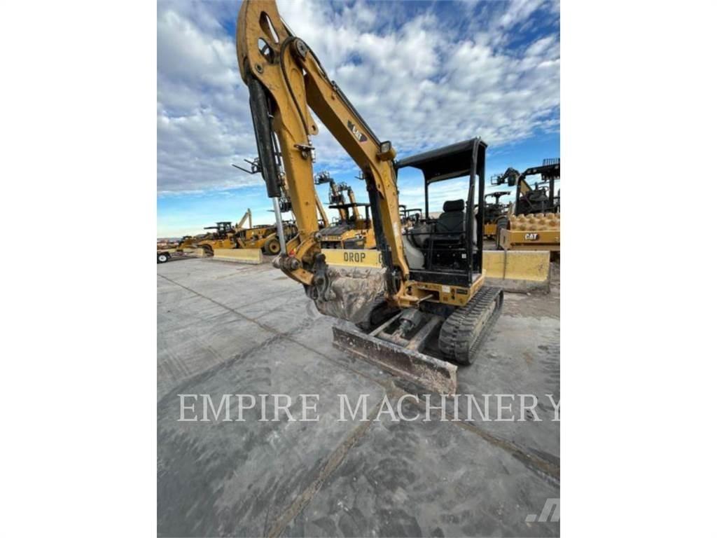 CAT 302.7D CR Гусеничні екскаватори