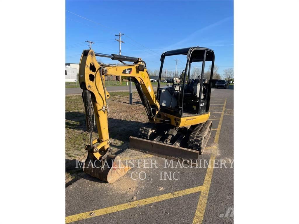 CAT 302.7DCR Гусеничні екскаватори