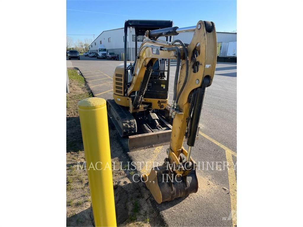 CAT 302.7DCR Гусеничні екскаватори