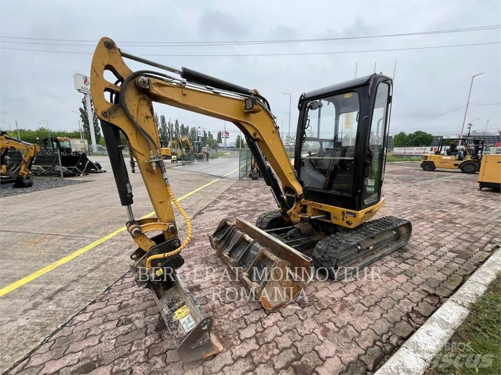 CAT 302.7DCR Гусеничні екскаватори