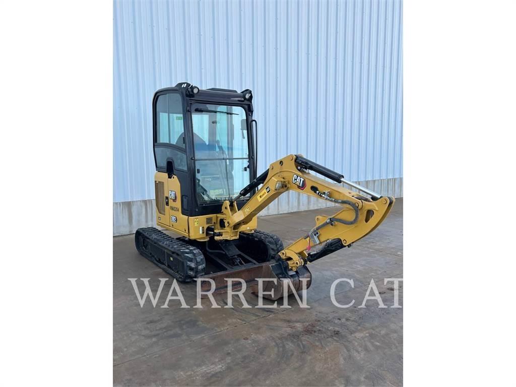 CAT 302 CR Гусеничні екскаватори