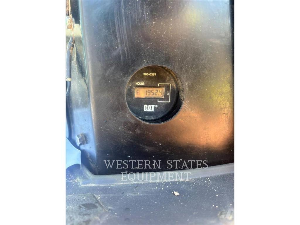 CAT 303.5E2 Гусеничні екскаватори