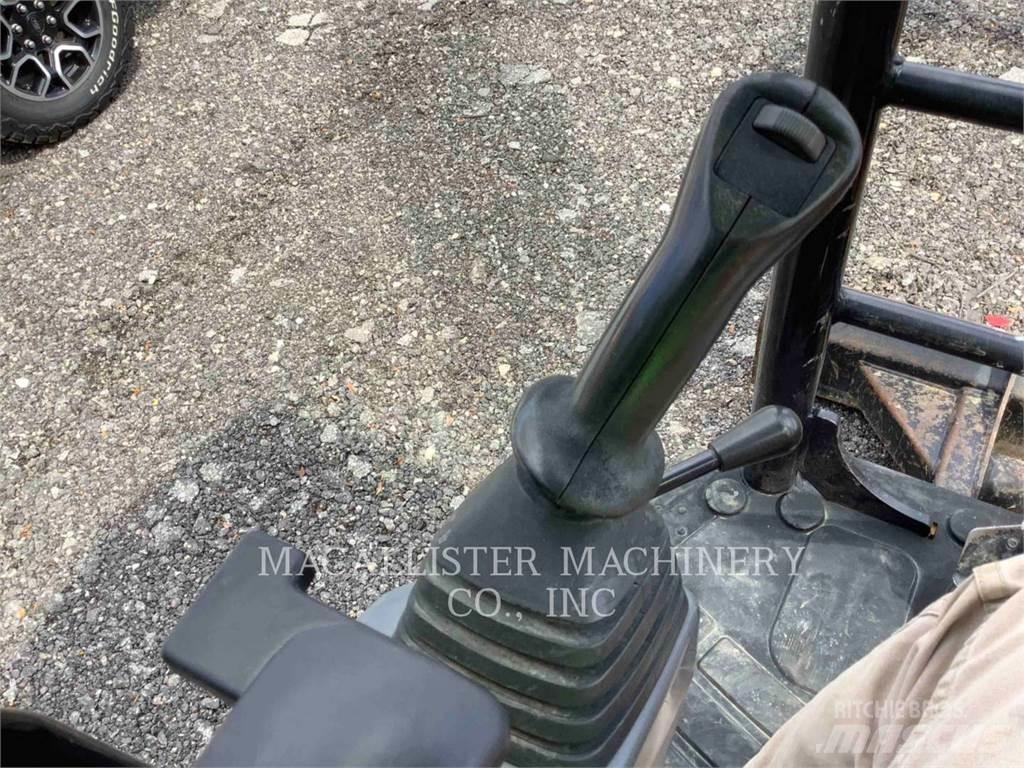 CAT 303ECR Гусеничні екскаватори