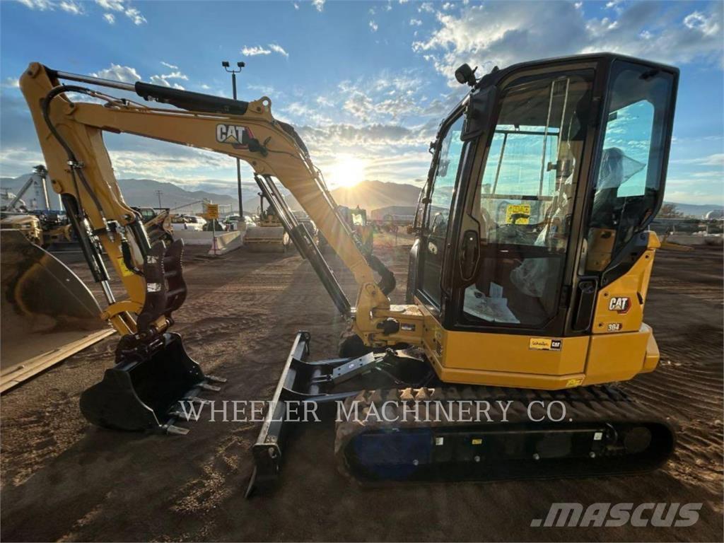 CAT 304 C3 TH Гусеничні екскаватори