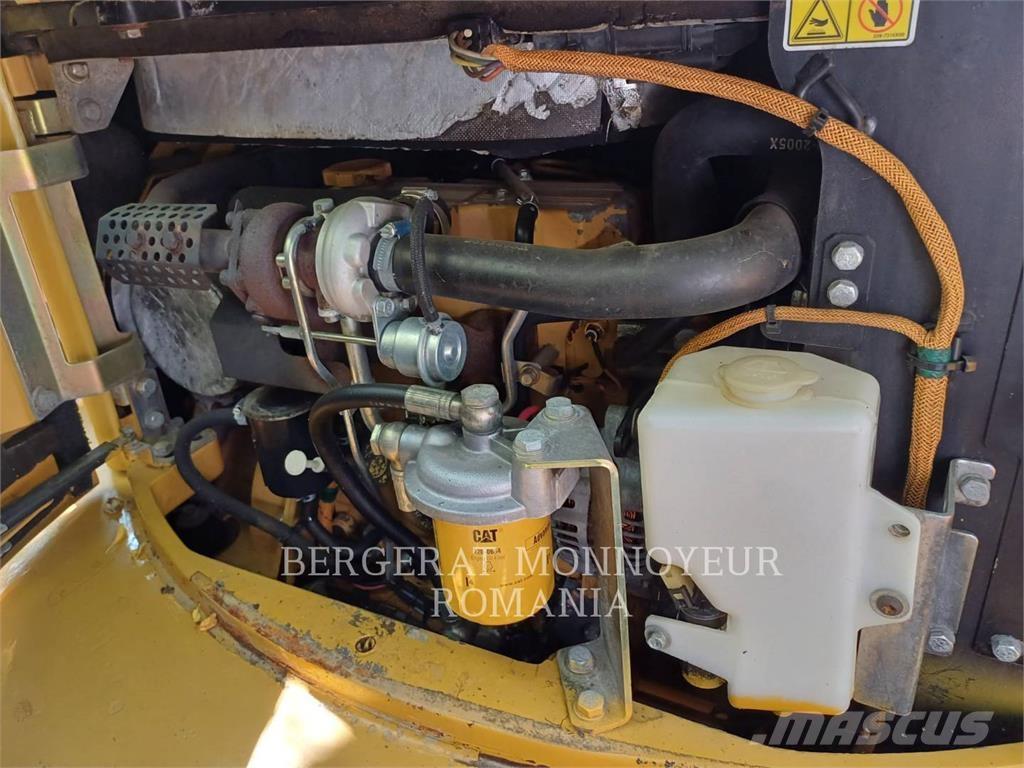 CAT 304DCR Гусеничні екскаватори