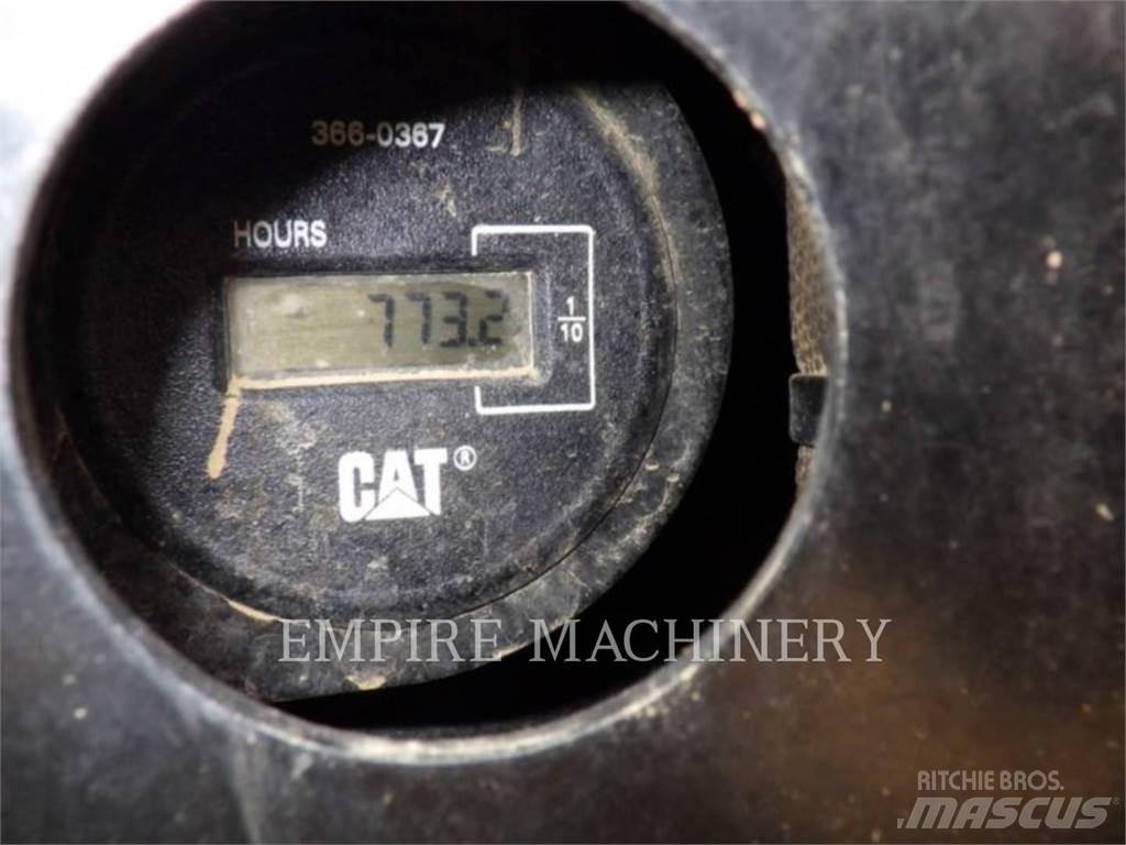 CAT 304E2 Гусеничні екскаватори