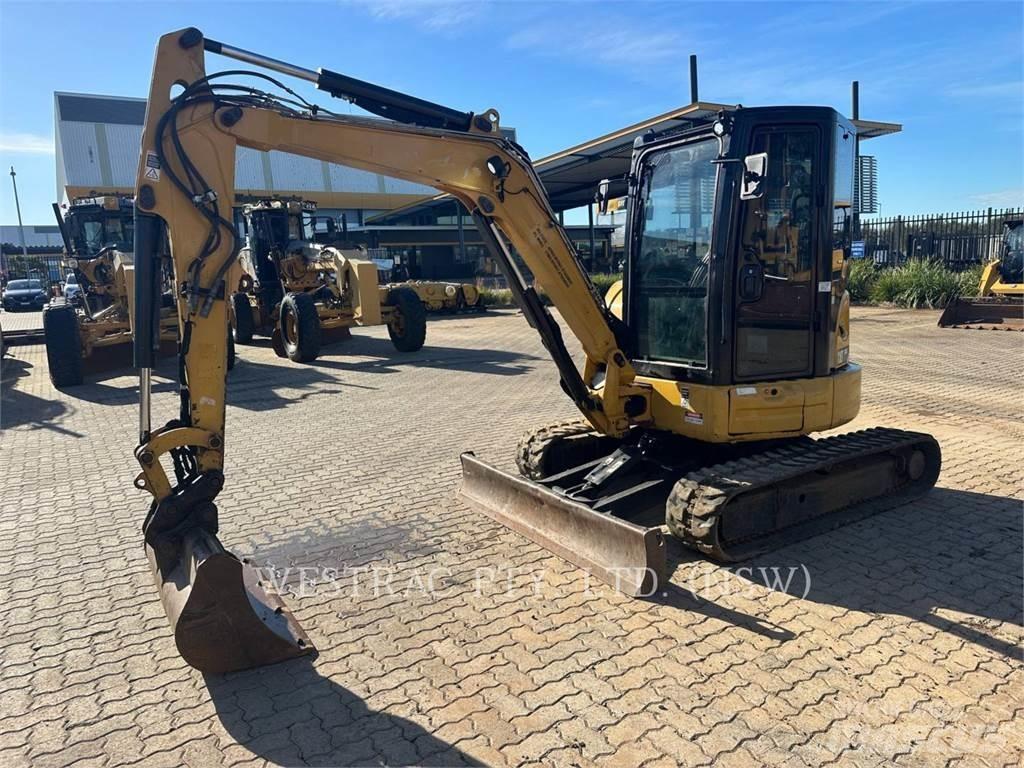 CAT 304E2CR Гусеничні екскаватори