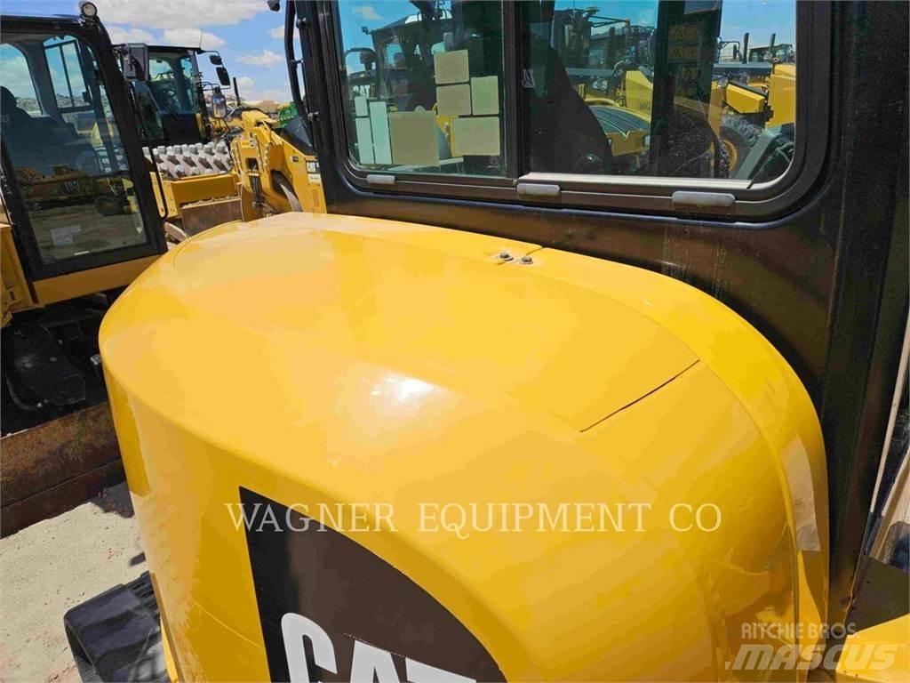 CAT 305.5E2 Гусеничні екскаватори