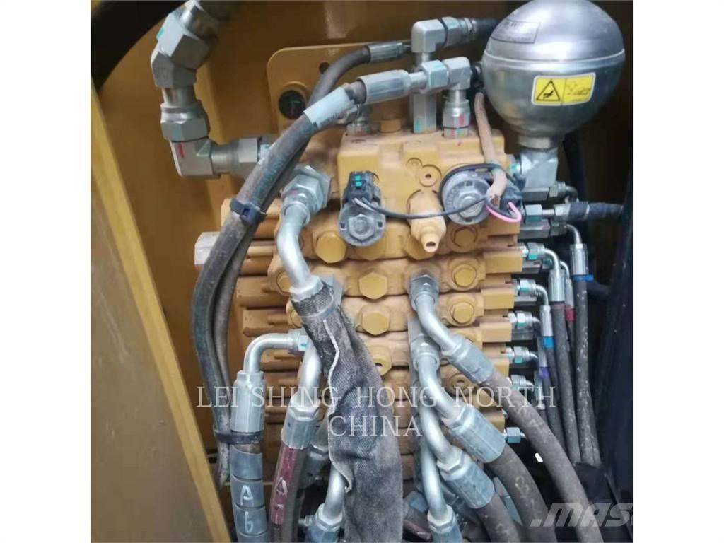 CAT 305.5E2 Гусеничні екскаватори