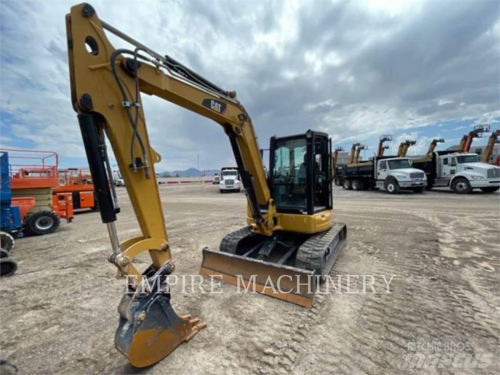 CAT 305.5E2 CA Гусеничні екскаватори
