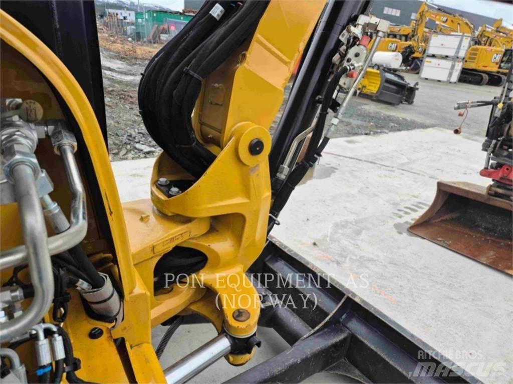 CAT 305E2CR Гусеничні екскаватори