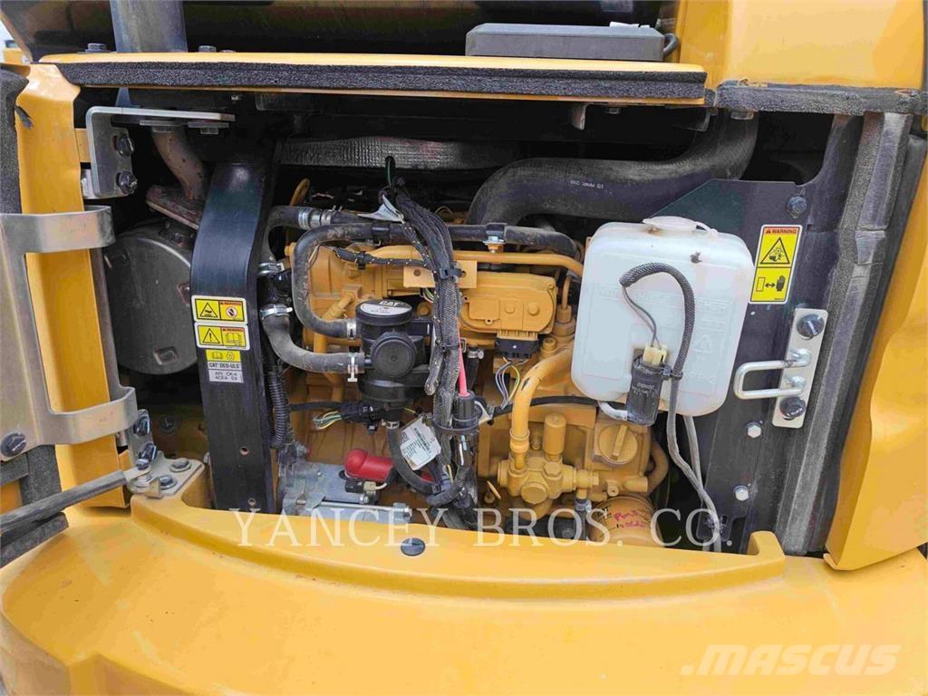 CAT 305E2CR Гусеничні екскаватори